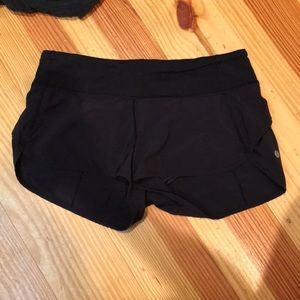 Lululemon speed short sz 6 black